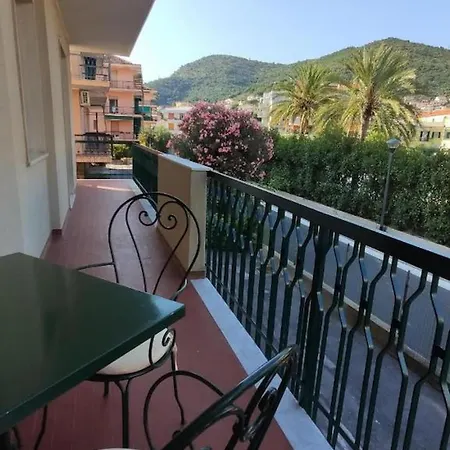 Hannalore - By Ligooria Appartement *
