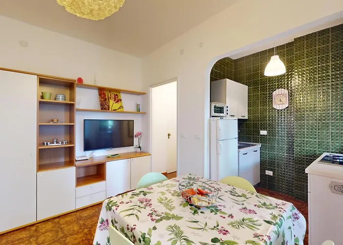Hannalore - By Ligooria Appartamento Pietra Ligure